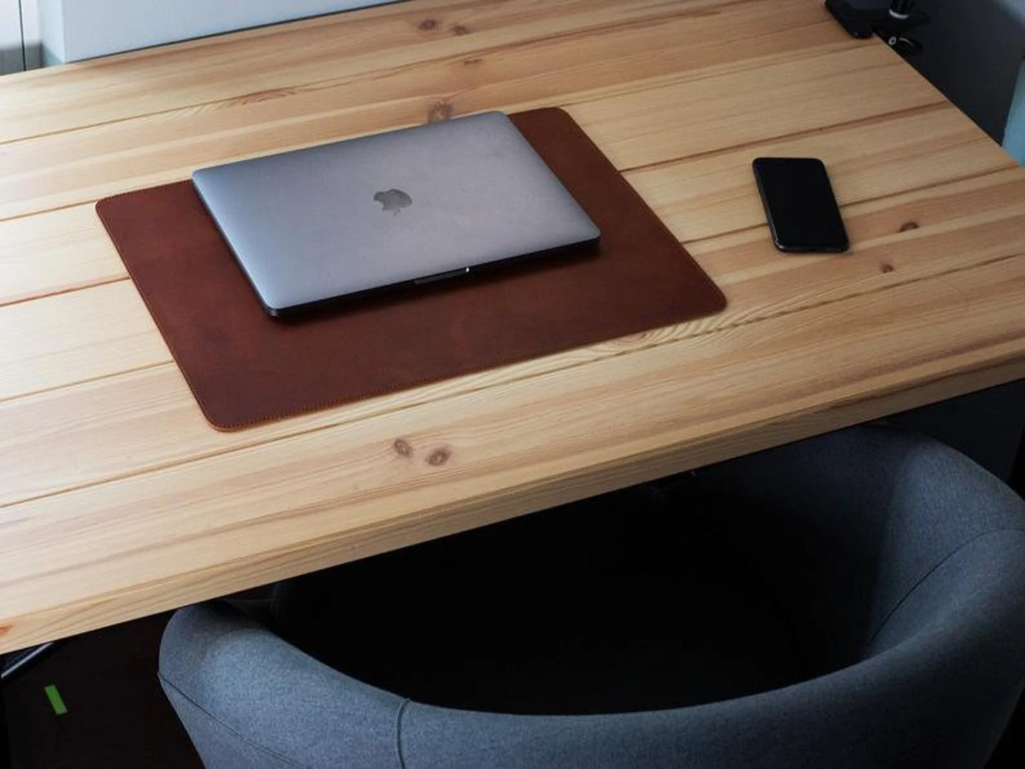 100% Genuine Leather Desk Pad, Large Leather Mouse Mat, Handmade Brown Desk Blotter, Office gift idea, Colleague gifts, Christmas, New Year