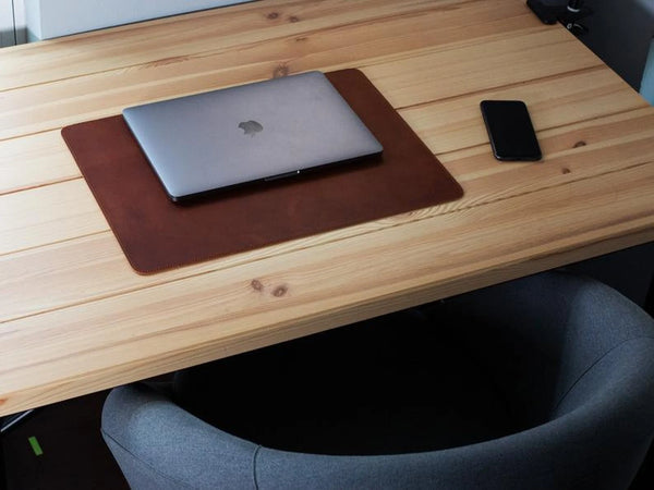 100% Genuine Leather Desk Pad.