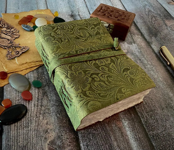 Handmade Leather Journal - Vintage Deckle Edge Paper Bound Journal - Book of Shadows Journal - Leather Sketchbook