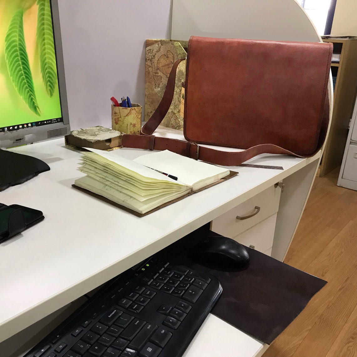 Real Leather Satchel Laptop Messenger Briefcase Bag (14")
