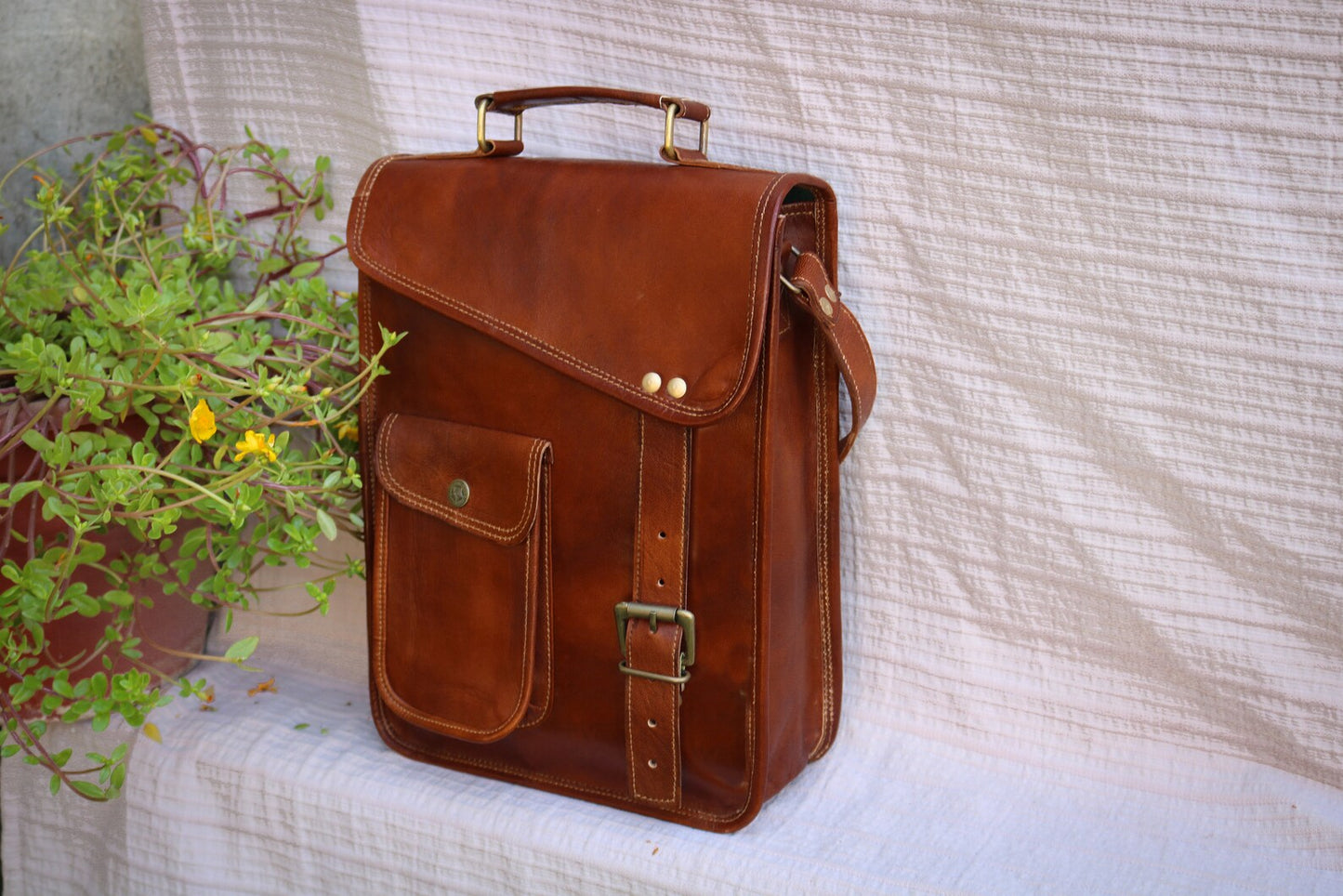 Men's Leather Messenger Laptop Bag Briefcase (13")